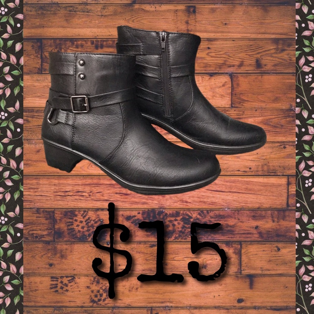 Short black boots